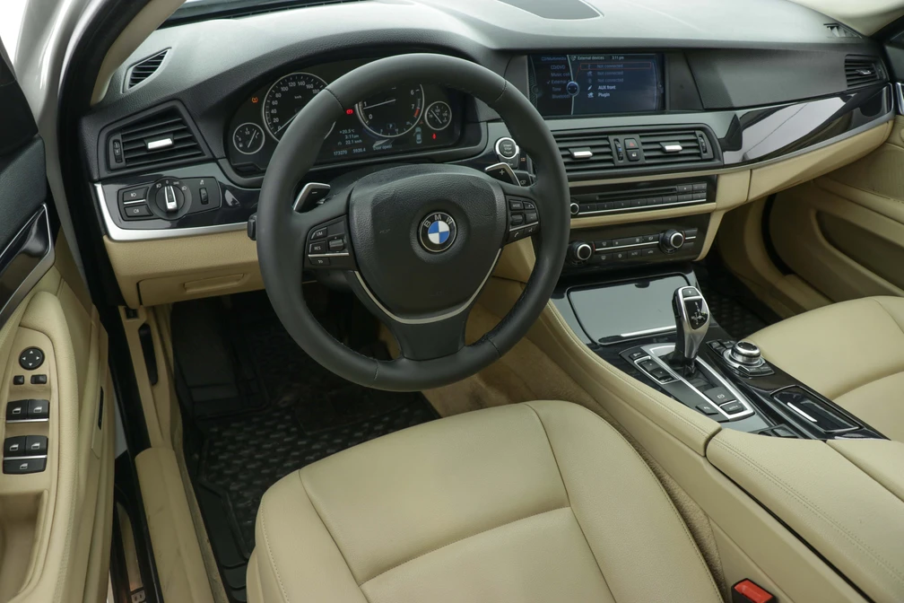 خرید و فروش ب ام و سری 5 528i - فول مدل 2013 نقد و اقساط خرید و فروش ب ام و سری 5 528i - فول مدل 2013 نقد و اقساط