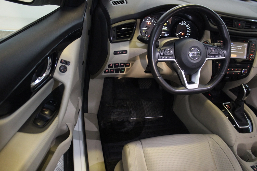 خرید و فروش نیسان ایکس تریل فول مدل 2018 نقد و اقساط خرید و فروش نیسان ایکس تریل فول مدل 2018 نقد و اقساط