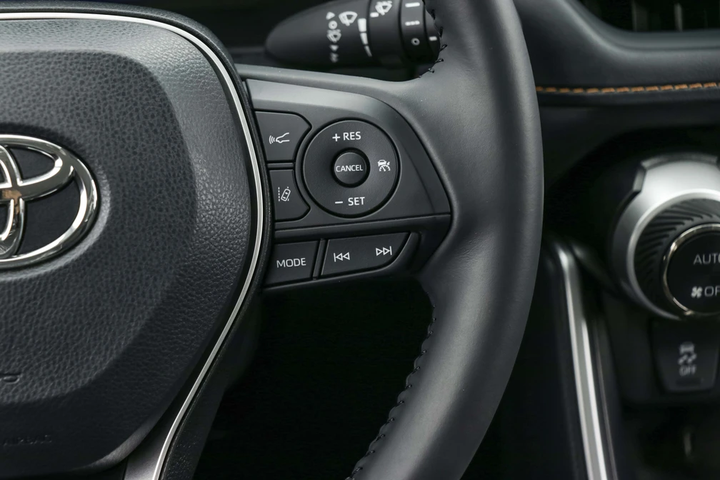 خرید و فروش تویوتا راوفور هیبرید دو دیفرانسیل - فول مدل 2025 نقد و اقساط خرید و فروش تویوتا راوفور هیبرید دو دیفرانسیل - فول مدل 2025 نقد و اقساط