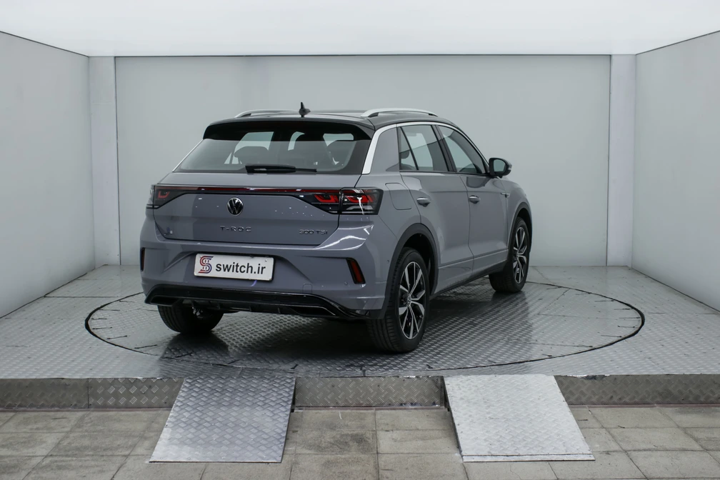 خرید و فروش فولکس T-ROC 300 مدل 2025 نقد و اقساط