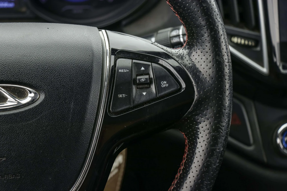 خرید و فروش چری تیگو 5 اکسلنت مدل 1396 نقد و اقساط