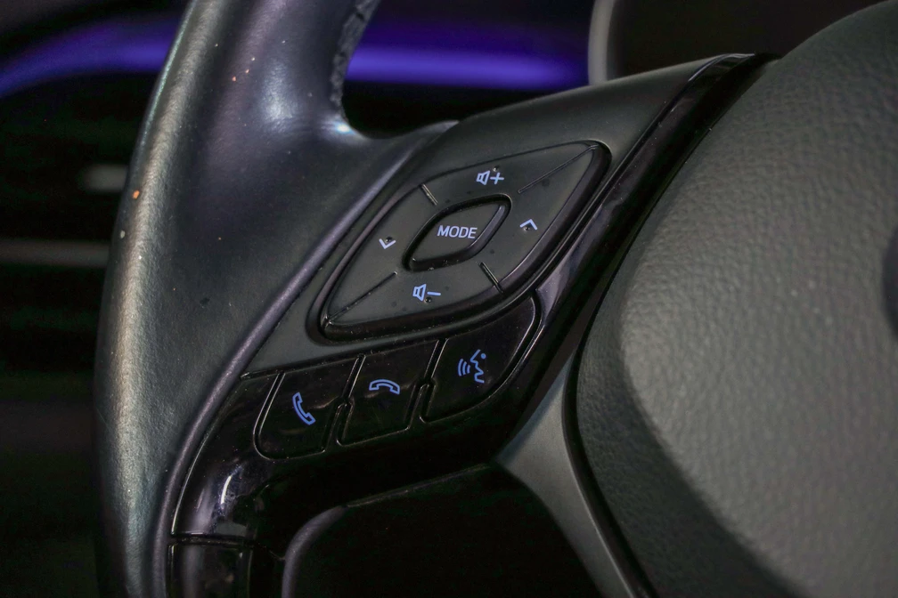 خرید و فروش تویوتا CHR هیبرید استایل مدل 2018 نقد و اقساط