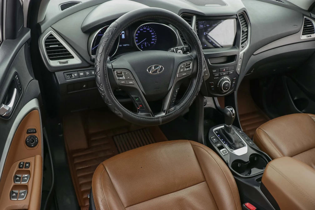 خرید و فروش هیوندای سانتافه (ix45) DM - 2400 - MPI - دو دیفرانسیل - فول مدل 2016 نقد و اقساط