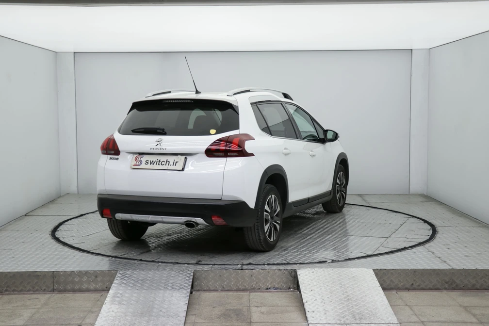 خرید و فروش پژو 2008 اتوماتیک مدل 1397 نقد و اقساط