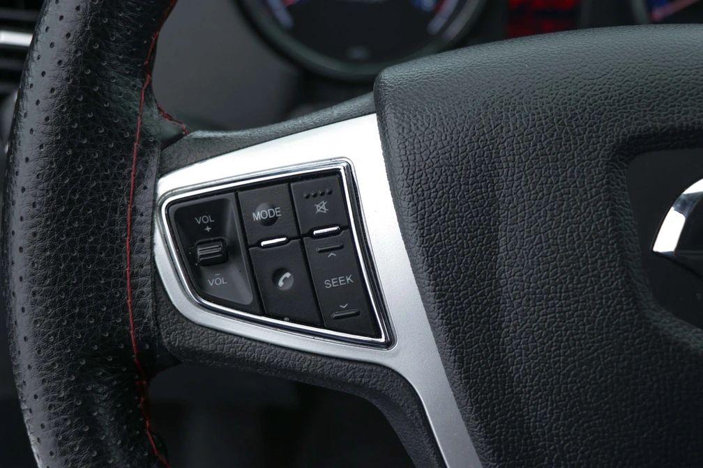 خرید و فروش ایران خودرو دنا پلاس توربو اتوماتیک آپشنال مدل 1403 نقد و اقساط