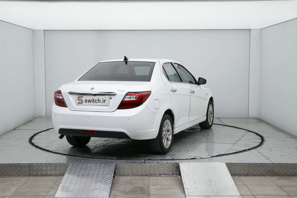 خرید و فروش ایران خودرو دنا پلاس توربو اتوماتیک مدل 1400 نقد و اقساط