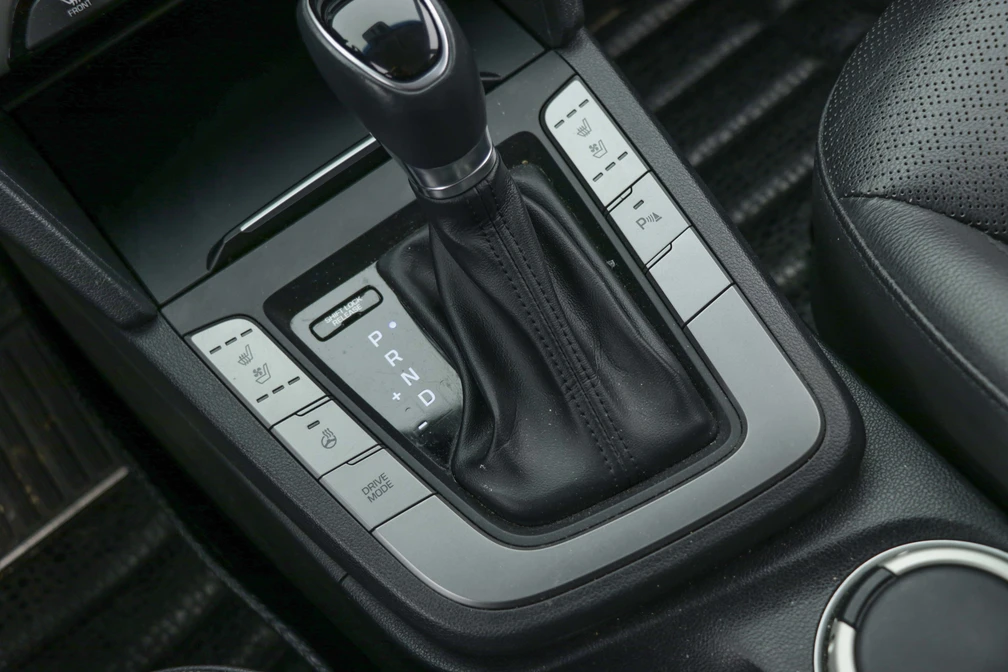 خرید و فروش هیوندای النترا AD - فول مدل 2018 نقد و اقساط