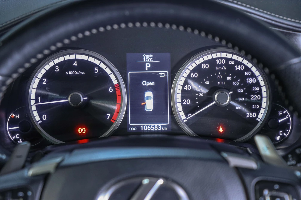 خرید و فروش لکسوس NX 200T - F SPORT - هفت کلید - سقف سانروف مدل 2015 نقد و اقساط