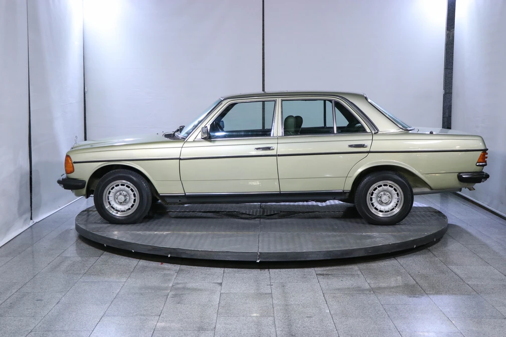 خرید و فروش بنز کلاس E 230E W123 مدل 1984 نقد و اقساط