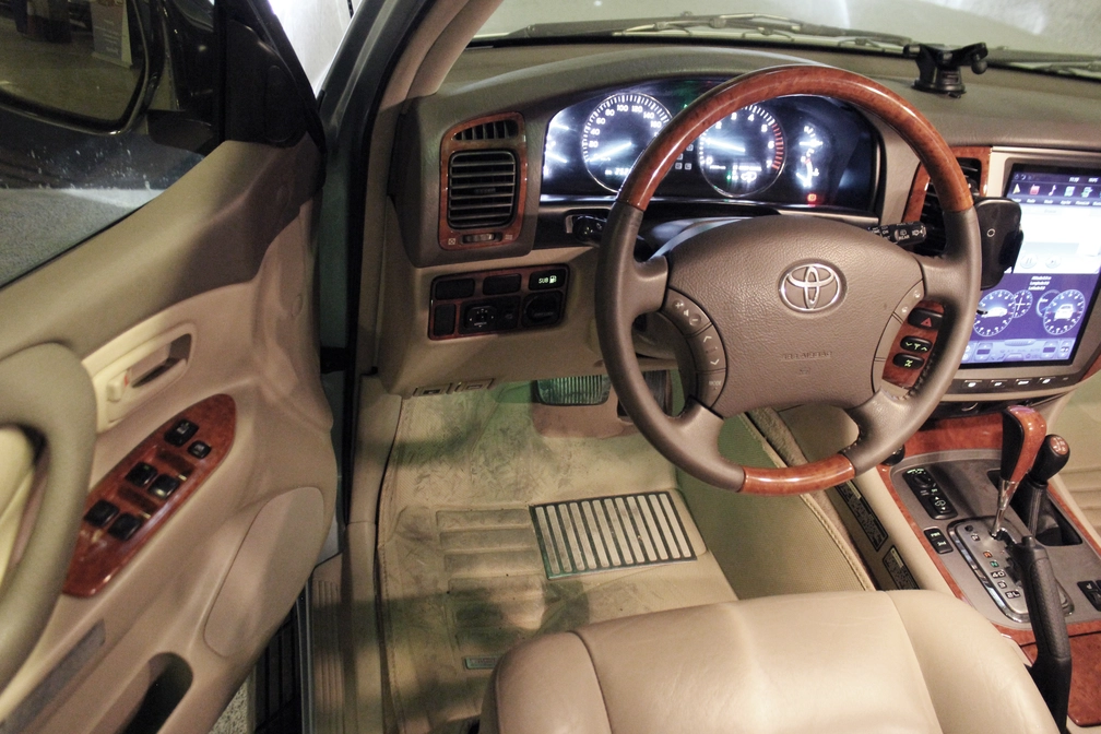 خرید و فروش تویوتا لندکروز VXR مدل 2006 نقد و اقساط