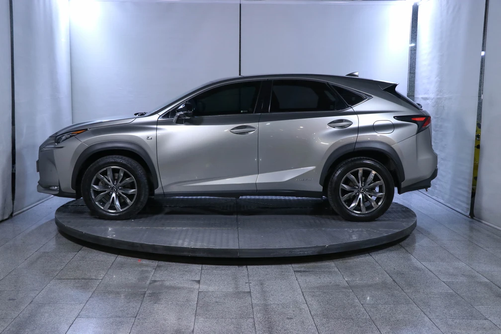 خرید و فروش لکسوس NX هیبرید 300H - F SPORT - هفت کلید - سقف پاناروما مدل 2016 نقد و اقساط