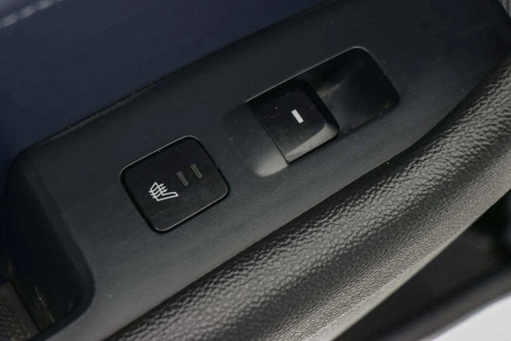 خرید و فروش هیوندای سوناتا هیبرید GLS PLUS  مدل 2017 نقد و اقساط