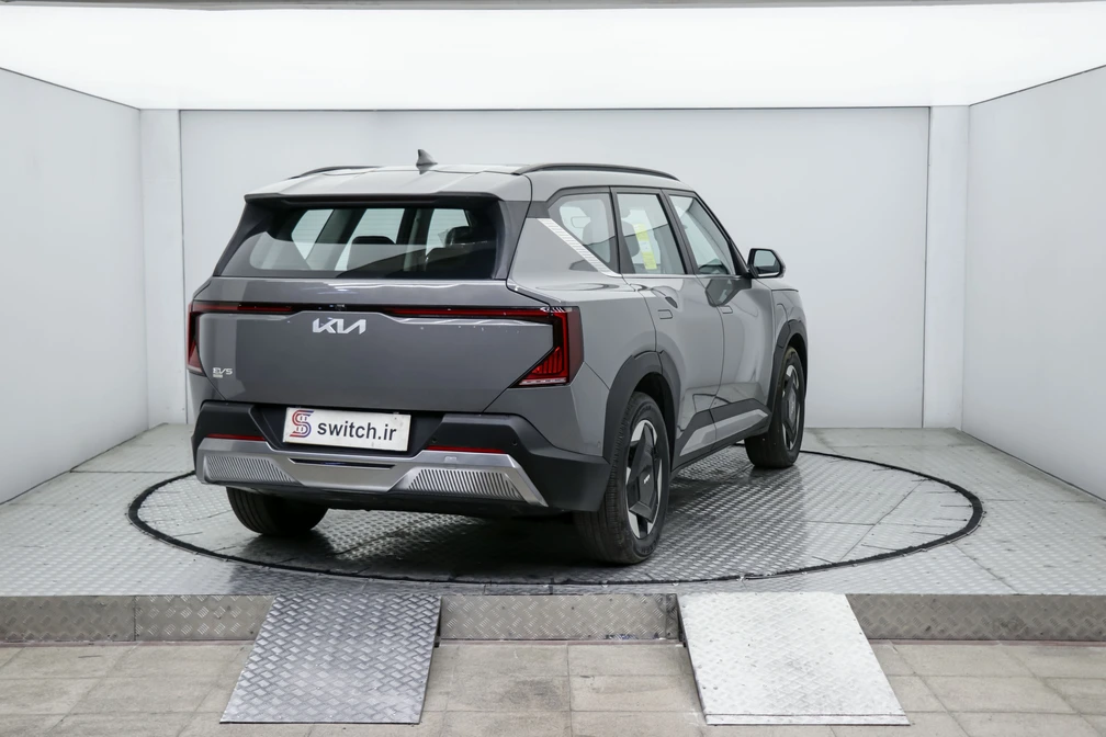 خرید و فروش کیا EV5 فول مدل 2025 نقد و اقساط خرید و فروش کیا EV5 فول مدل 2025 نقد و اقساط