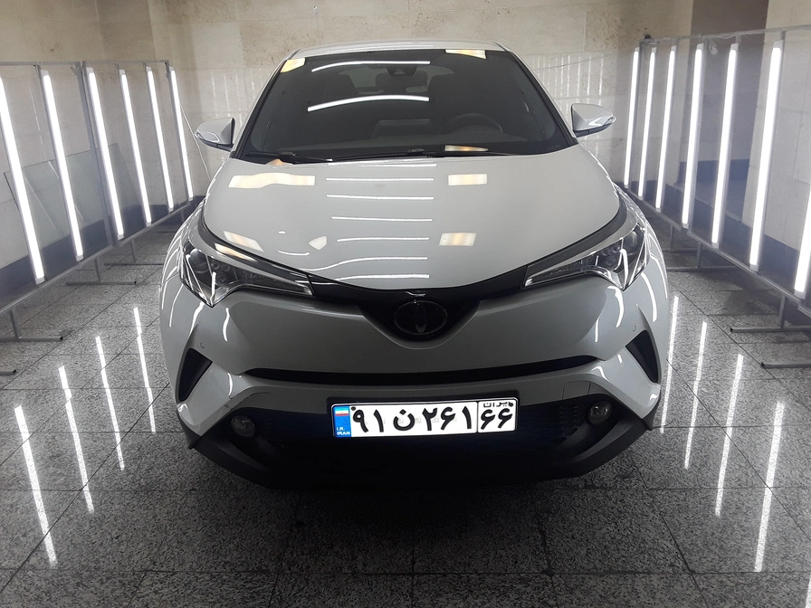 خرید و فروش تویوتا CHR هیبرید آیکان مدل 2017 نقد و اقساط