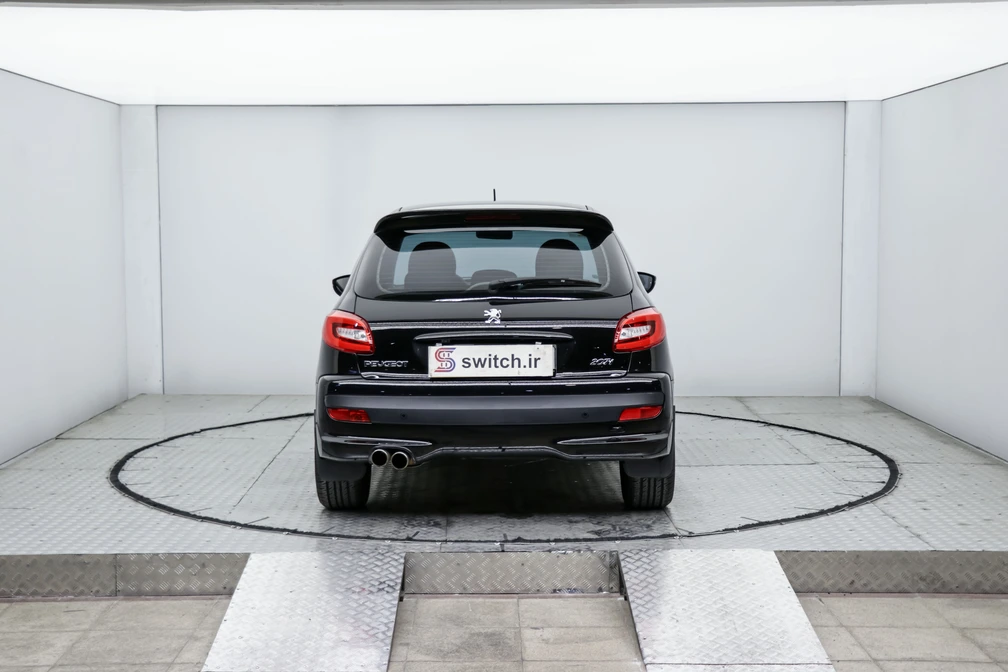 خرید و فروش پژو 207 دنده ای سقف شیشه ای مدل 1401 نقد و اقساط