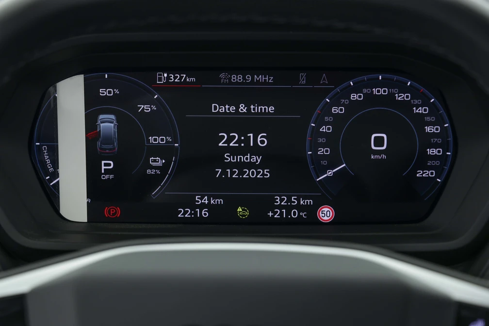 خرید و فروش آئودی q5etron بلک پکیج - فول مدل 2024 نقد و اقساط