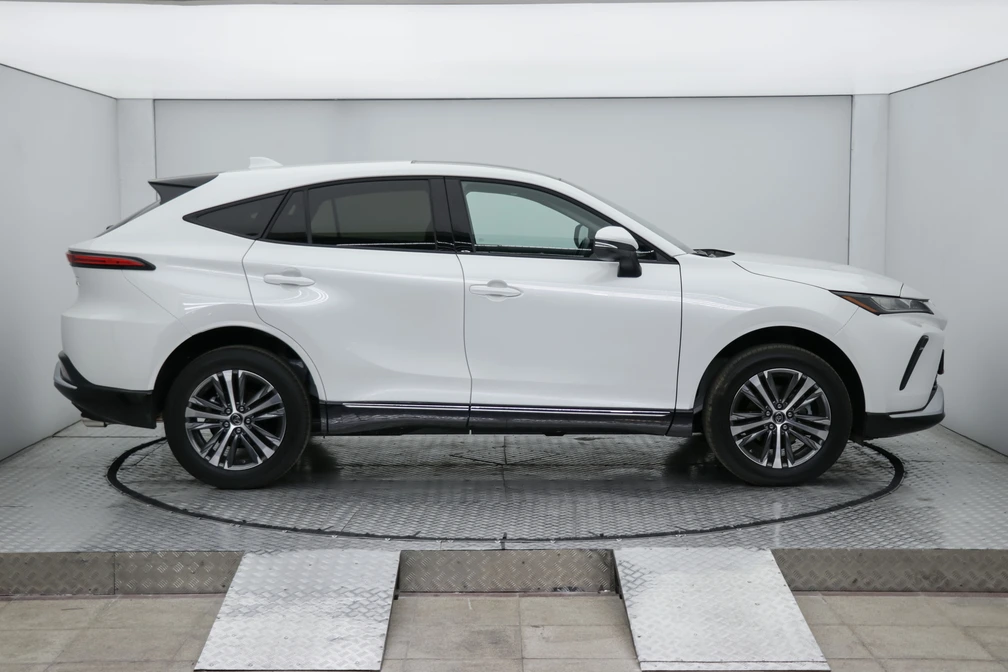 خرید و فروش تویوتا ونزا نیمه فول مدل 2025 نقد و اقساط خرید و فروش تویوتا ونزا نیمه فول مدل 2025 نقد و اقساط