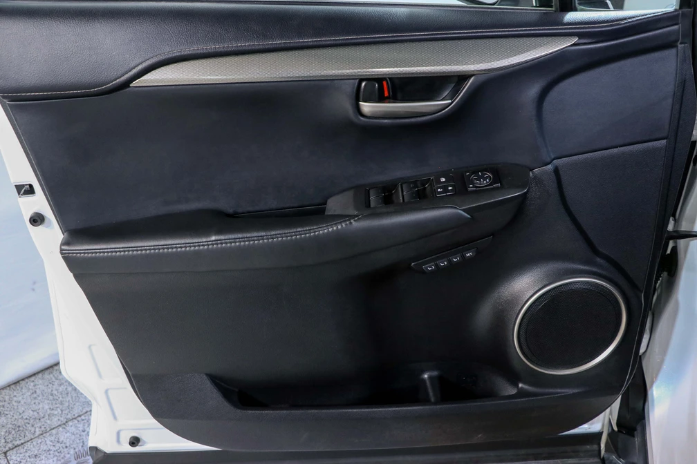 خرید و فروش لکسوس NX 200T - F SPORT - هفت کلید - سقف سانروف مدل 2015 نقد و اقساط