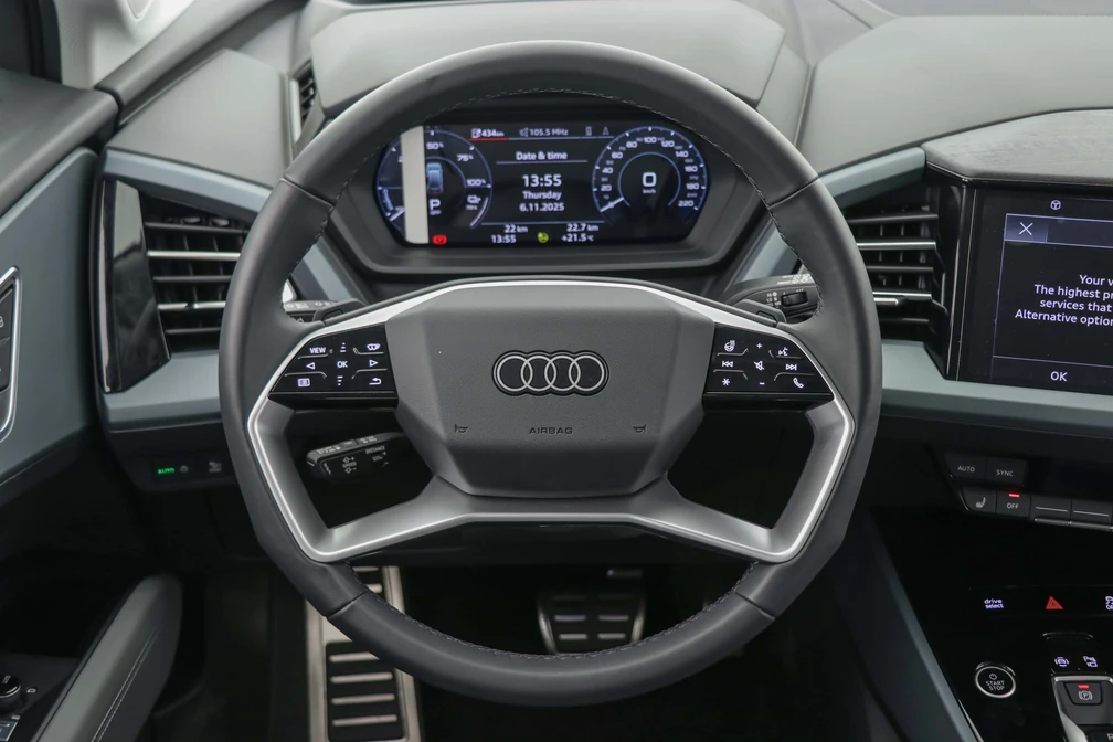 خرید و فروش آئودی q5etron سیلور پکیج - فول مدل 2024 نقد و اقساط خرید و فروش آئودی q5etron سیلور پکیج - فول مدل 2024 نقد و اقساط