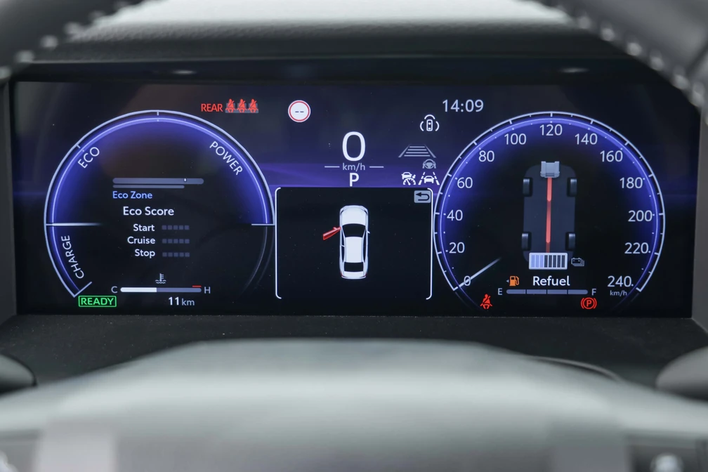 خرید و فروش تویوتا کمری هیبرید LE - فول مدل 2025 نقد و اقساط خرید و فروش تویوتا کمری هیبرید LE - فول مدل 2025 نقد و اقساط