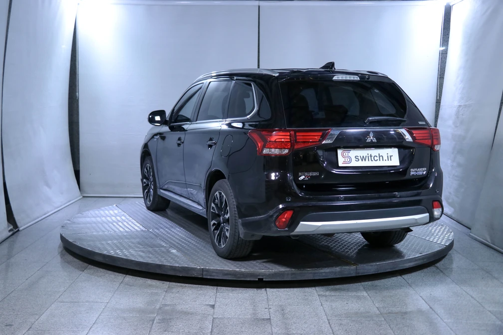 خرید و فروش میتسوبیشی اوتلندر PHEV فول مدل 2018 نقد و اقساط