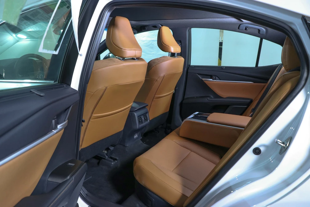 خرید و فروش تویوتا کمری هیبرید LE - فول مدل 2025 نقد و اقساط خرید و فروش تویوتا کمری هیبرید LE - فول مدل 2025 نقد و اقساط