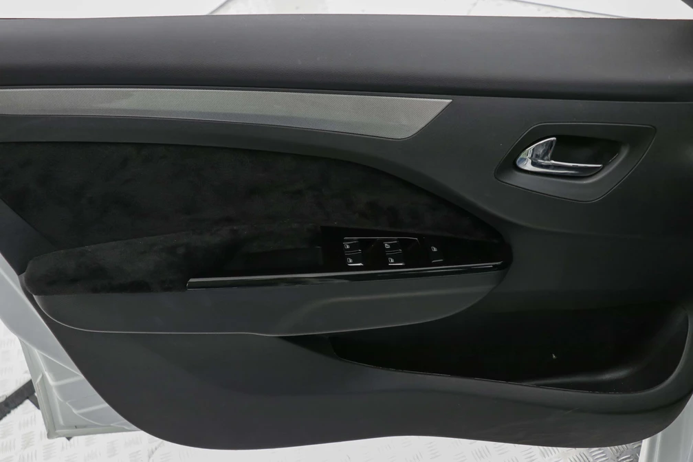 خرید و فروش ایران خودرو تارا V1 پلاس مدل 1403 نقد و اقساط