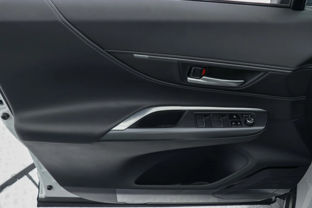 خرید و فروش تویوتا ونزا نیمه فول مدل 2024 نقد و اقساط خرید و فروش تویوتا ونزا نیمه فول مدل 2024 نقد و اقساط