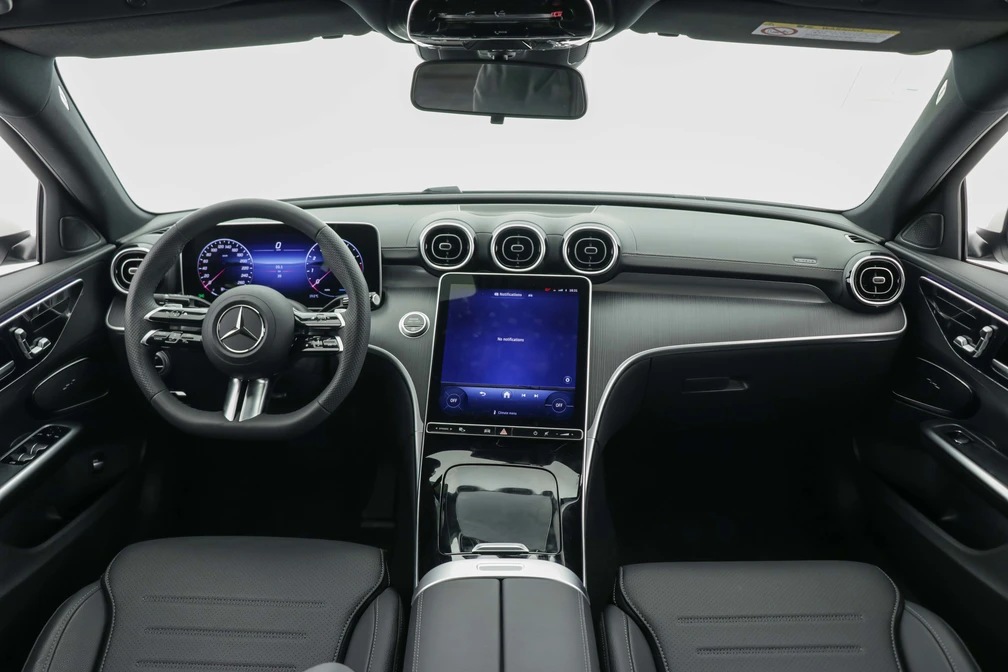 خرید و فروش بنز کلاس C 200 L مدل 2025 نقد و اقساط