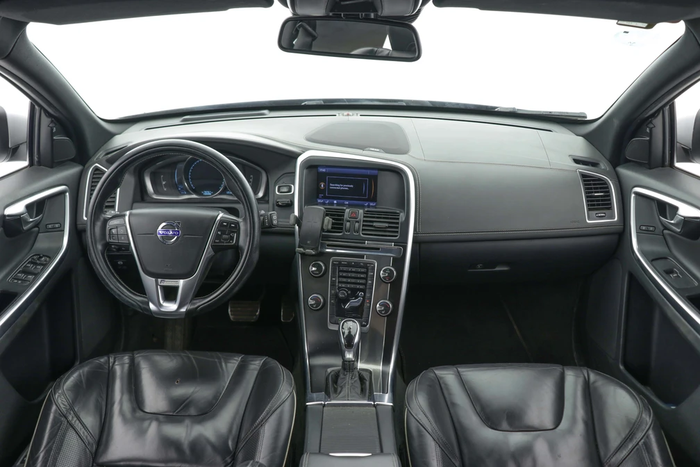 خرید و فروش ولوو XC60 R دیزاین مدل 2014 نقد و اقساط