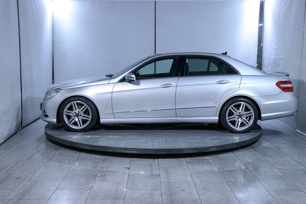 خرید و فروش بنز کلاس E 350 - فول مدل 2011 نقد و اقساط