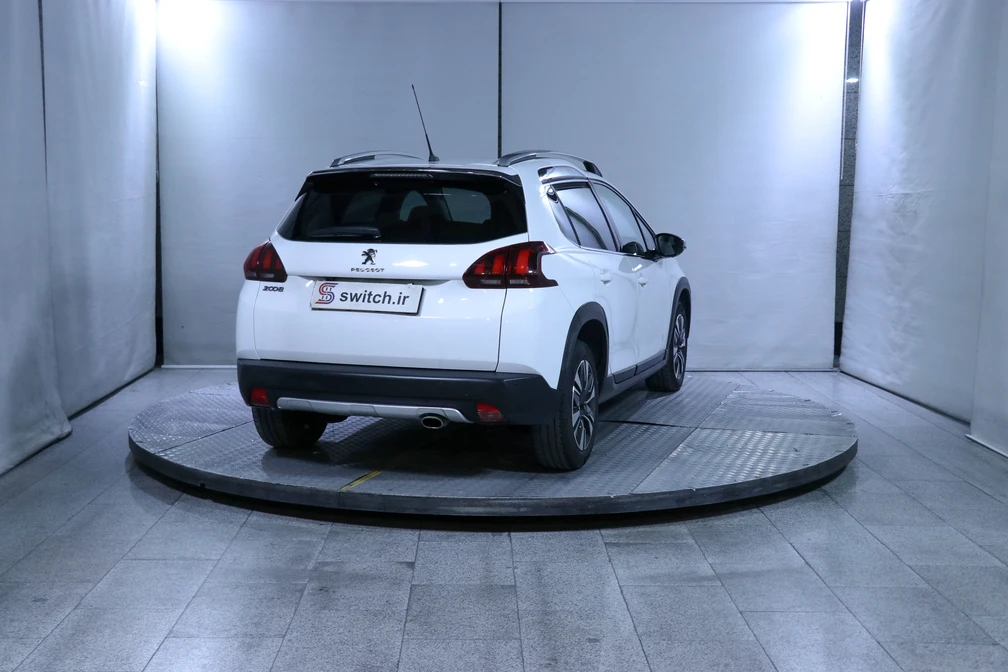 خرید و فروش پژو 2008 اتوماتیک مدل 1398 نقد و اقساط