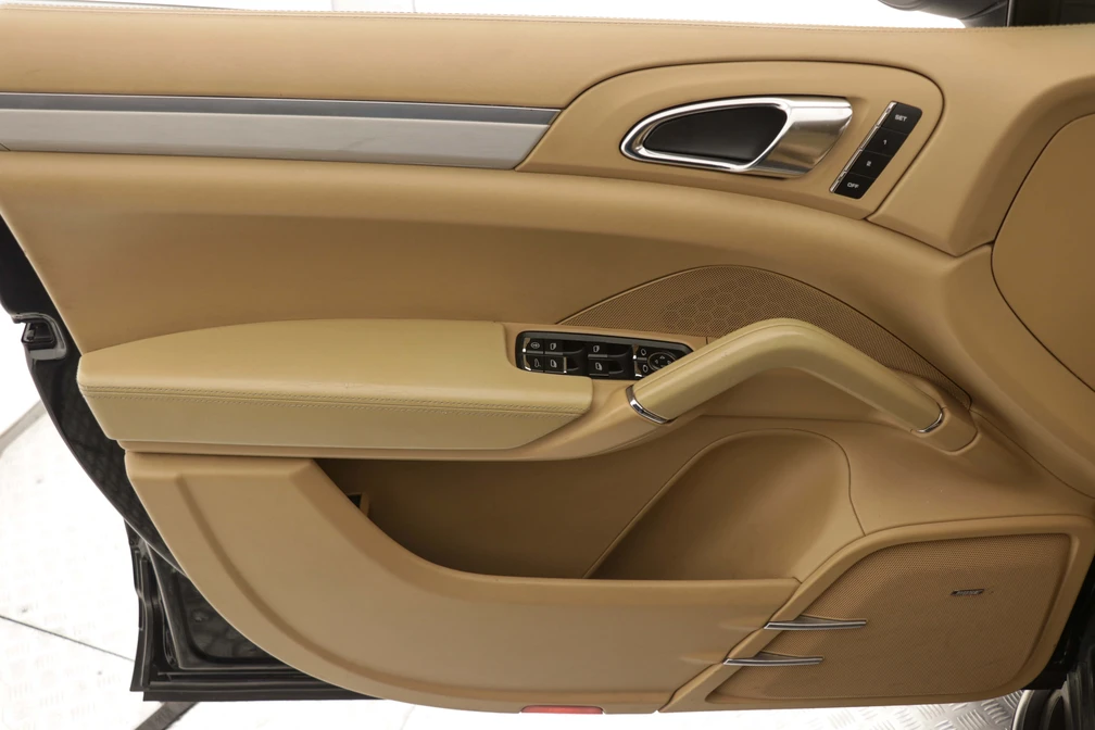 خرید و فروش پورشه کاین S مدل 2012 نقد و اقساط