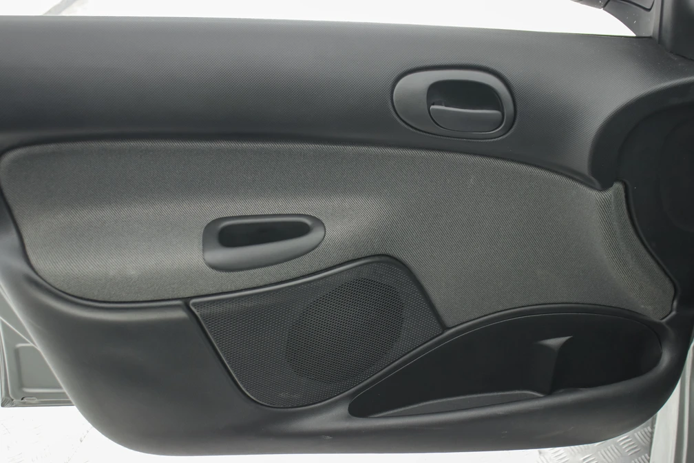 خرید و فروش پژو 207 اتوماتیک سقف شیشه ای مدل 1404 نقد و اقساط خرید و فروش پژو 207 اتوماتیک سقف شیشه ای مدل 1404 نقد و اقساط