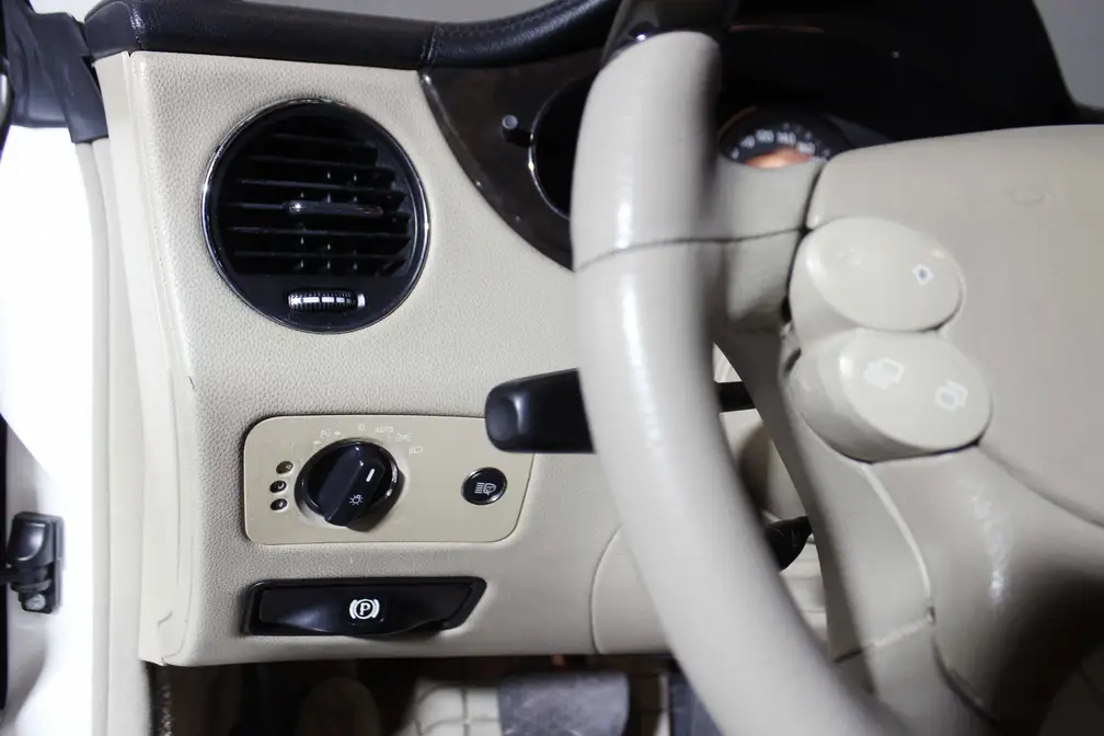 خرید و فروش بنز کلاس CLS 350 - فول مدل 2006 نقد و اقساط