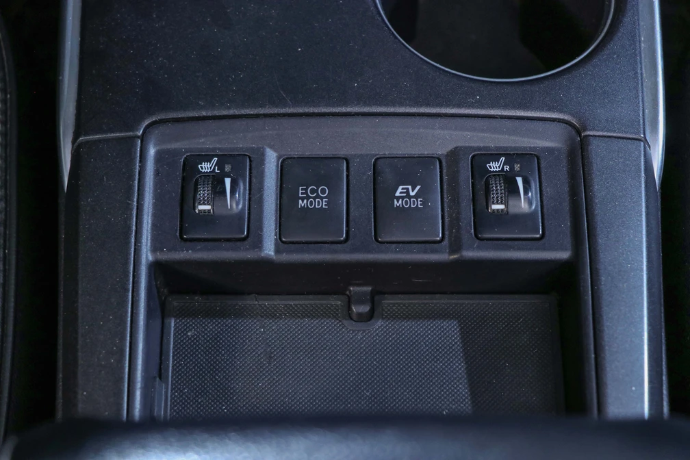 خرید و فروش تویوتا کمری هیبرید XLE - سفارش آسیا مدل 2015 نقد و اقساط خرید و فروش تویوتا کمری هیبرید XLE - سفارش آسیا مدل 2015 نقد و اقساط