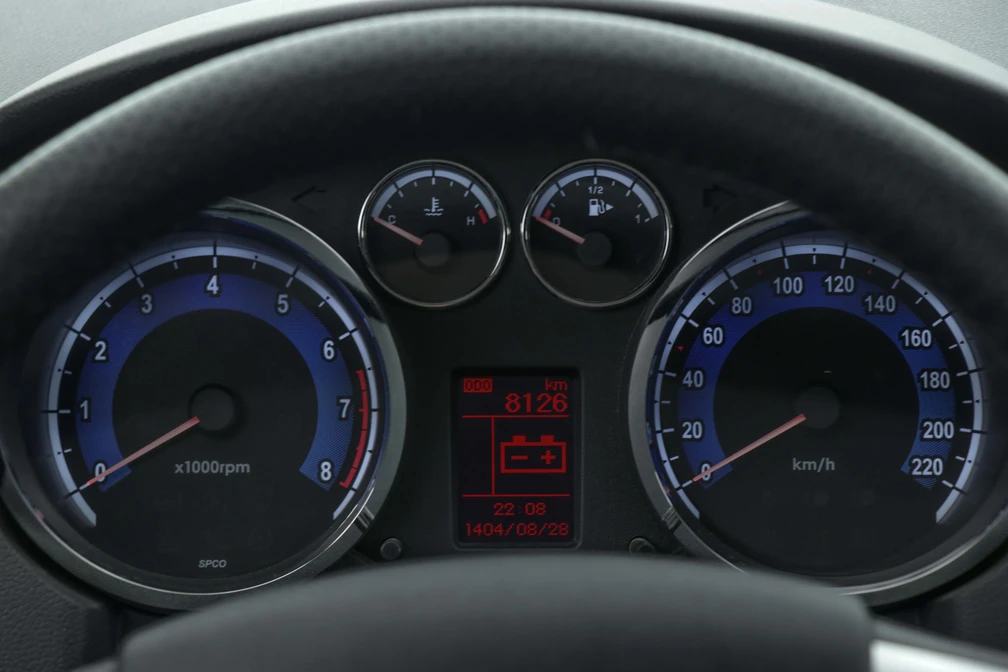 خرید و فروش ایران خودرو دنا پلاس 6 دنده مدل 1404 نقد و اقساط