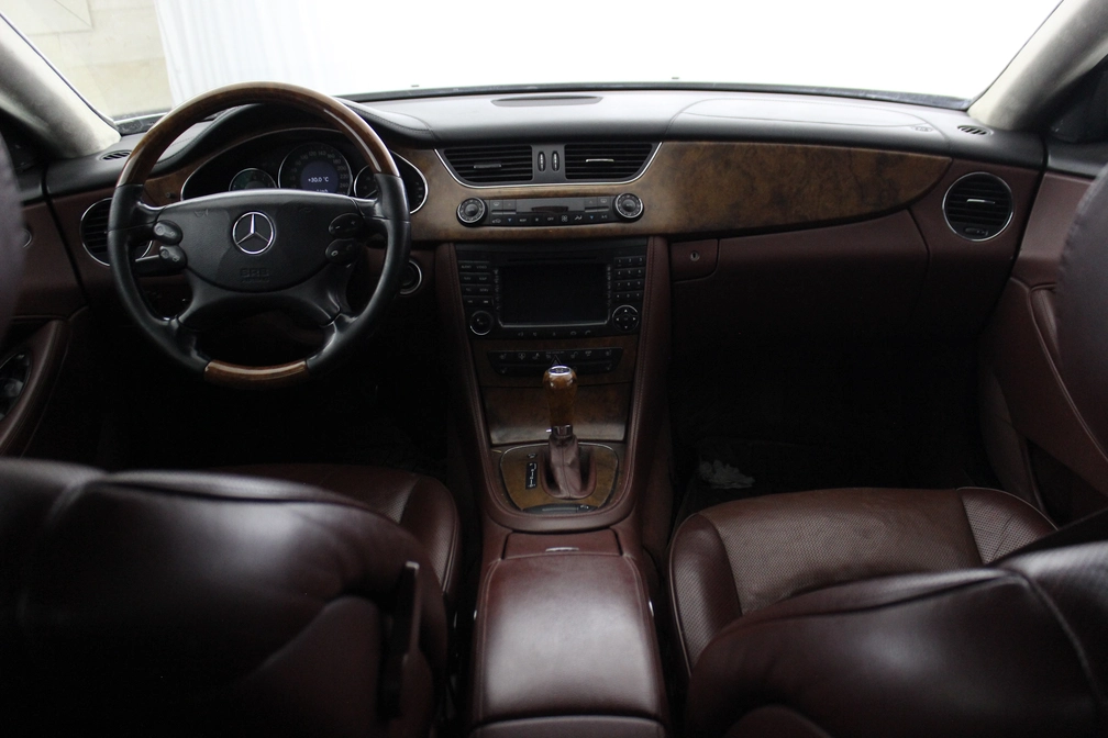 خرید و فروش بنز کلاس CLS 350 - فول مدل 2006 نقد و اقساط
