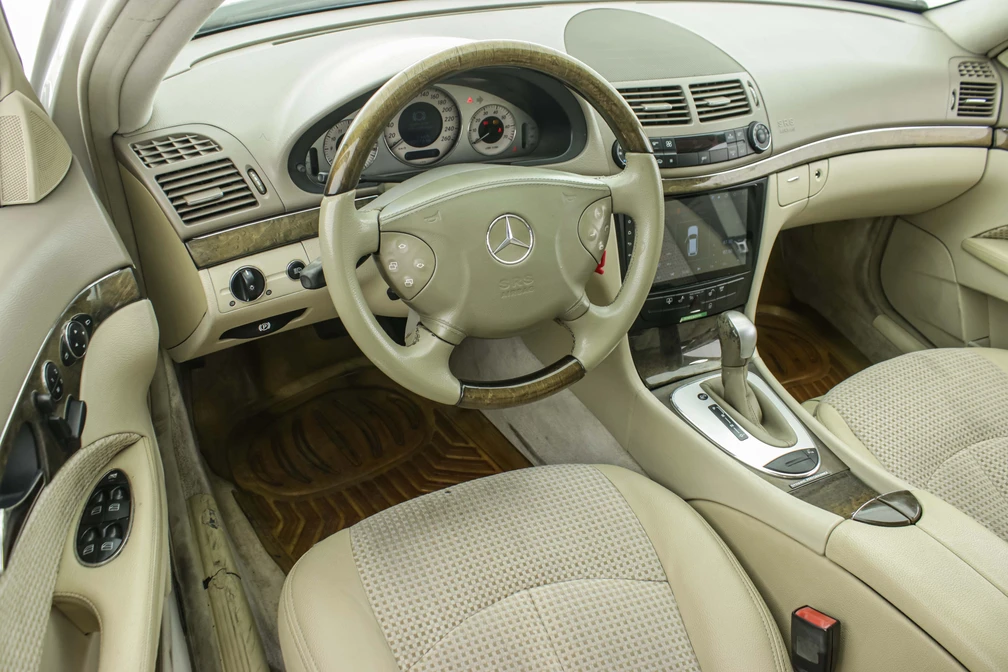 خرید و فروش بنز کلاس E 240 مدل 2005 نقد و اقساط خرید و فروش بنز کلاس E 240 مدل 2005 نقد و اقساط