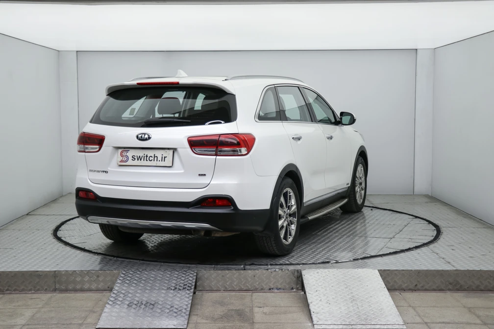 خرید و فروش کیا سورنتو UM - GT LINE - نیمه فول مدل 2016 نقد و اقساط