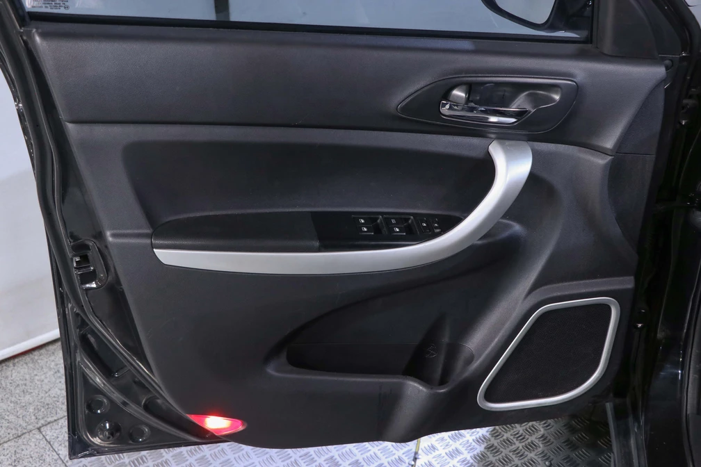 خرید و فروش چانگان CS35 مونتاژ اتوماتیک مدل 1397 نقد و اقساط