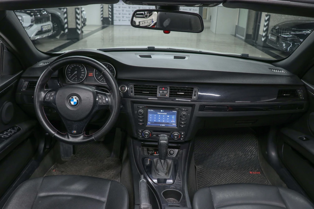 خرید و فروش ب ام و سری 3 کروک 320i مدل 2009 نقد و اقساط