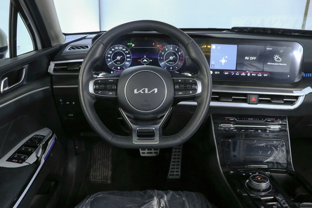 خرید و فروش کیا K5 DL3 - توربو نیمه فول مدل 2024 نقد و اقساط خرید و فروش کیا K5 DL3 - توربو نیمه فول مدل 2024 نقد و اقساط