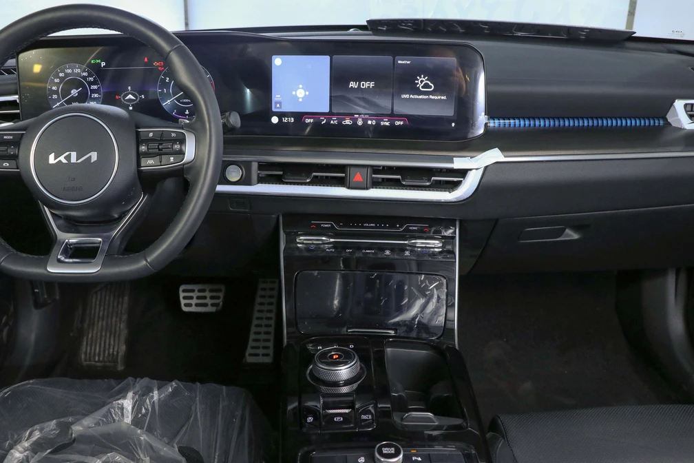 خرید و فروش کیا K5 DL3 - توربو نیمه فول مدل 2024 نقد و اقساط خرید و فروش کیا K5 DL3 - توربو نیمه فول مدل 2024 نقد و اقساط