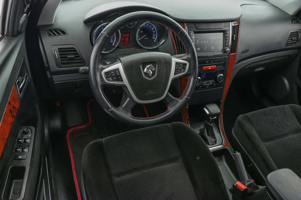 خرید و فروش ایران خودرو دنا پلاس توربو اتوماتیک مدل 1401 نقد و اقساط