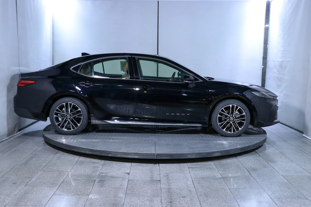 خرید و فروش تویوتا کمری هیبرید LE - فول مدل 2025 نقد و اقساط خرید و فروش تویوتا کمری هیبرید LE - فول مدل 2025 نقد و اقساط