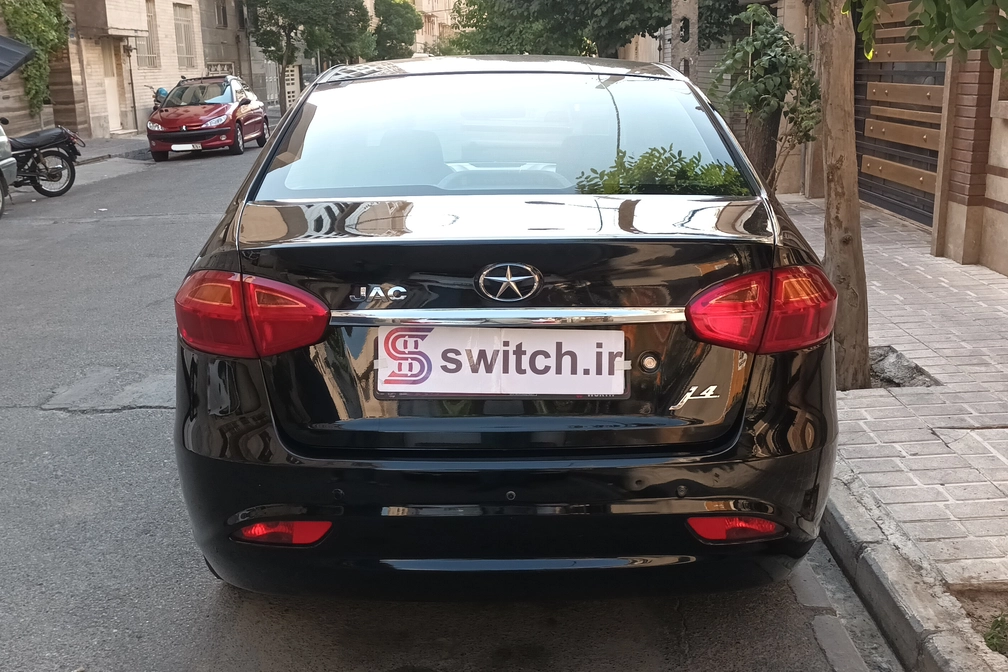 خرید و فروش جک J4 اتوماتیک مدل 1399 نقد و اقساط