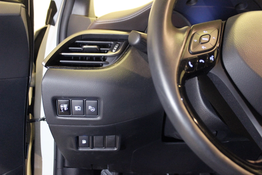 خرید و فروش تویوتا CHR هیبرید آیکان مدل 2018 نقد و اقساط خرید و فروش تویوتا CHR هیبرید آیکان مدل 2018 نقد و اقساط