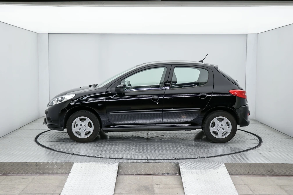 خرید و فروش پژو 207 اتوماتیک سقف شیشه ای مدل 1403 نقد و اقساط