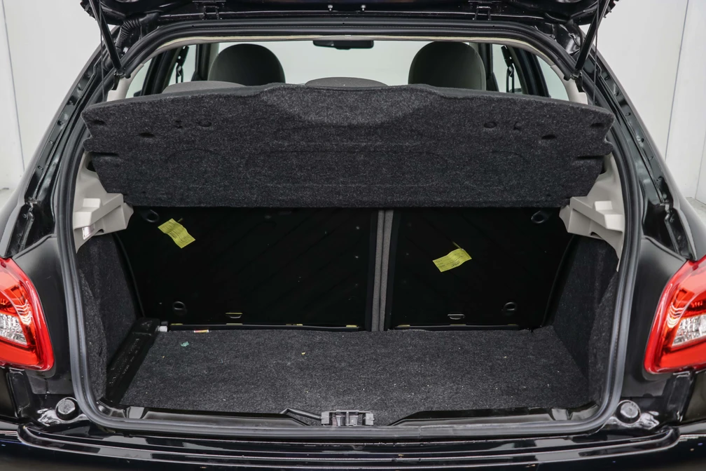 خرید و فروش پژو 207 اتوماتیک سقف شیشه ای مدل 1403 نقد و اقساط